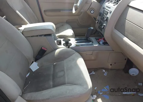 2008 Ford Escape Xlt from USA, damaged, VIN 1FMCU93118KB28284